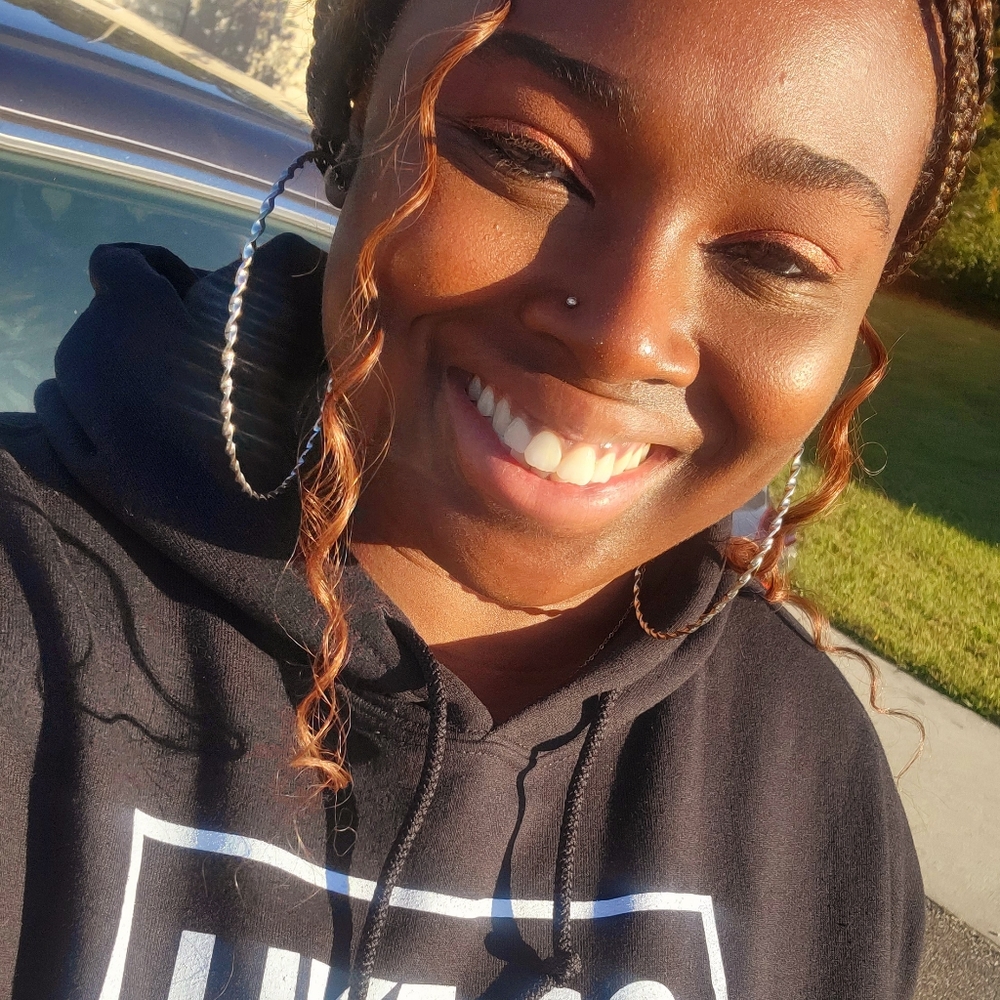 Meet your Posher, Breana